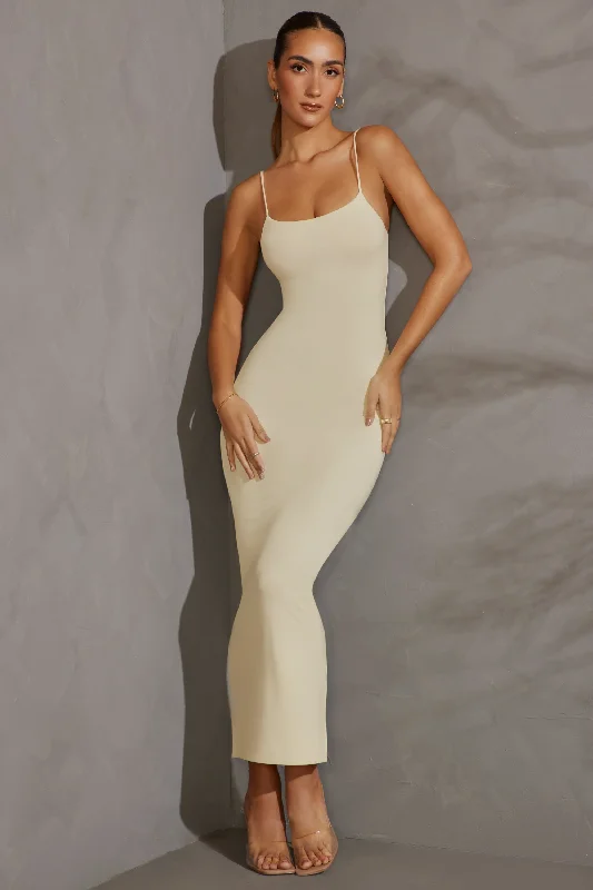 Scoop Neck Maxi Dress in Ivory