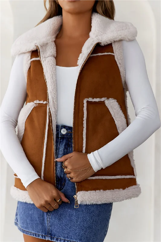 HELLO MOLLY Snow Hut Faux Fur Vest Brown