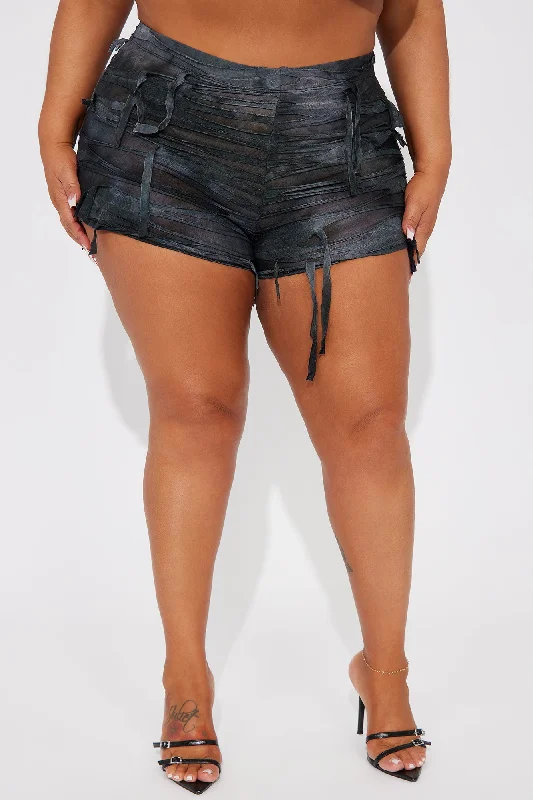 Nelly Distressed Booty Short - Black/Grey