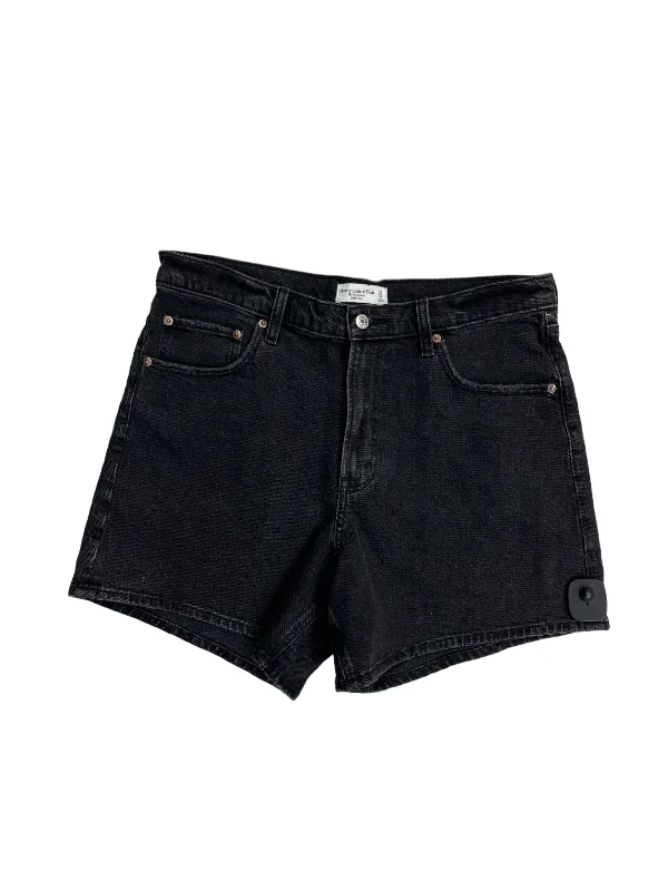 Black Shorts Abercrombie And Fitch, Size 14