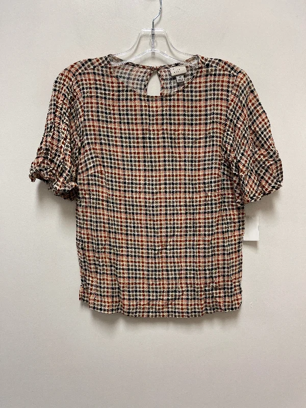 Top Short Sleeve By A New Day In Checkered Pattern, Size: Xs