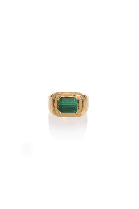 Large Ring in 18K Gold & Malachite Stone